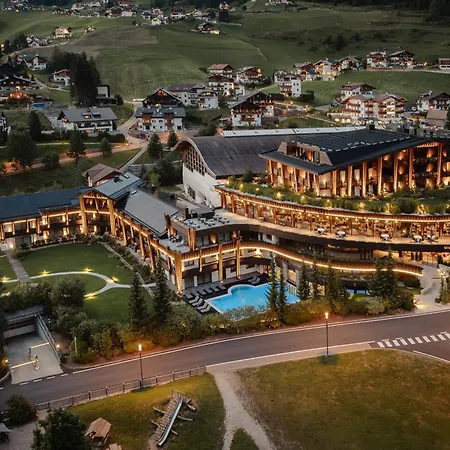 Granbaita Dolomites Hotel